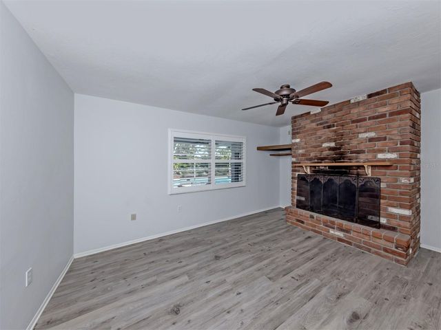 1720 SANDY COURT, Venice, FL 34293