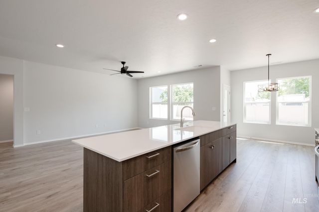 17690 N Boone Peak Ave, Nampa, ID 83687