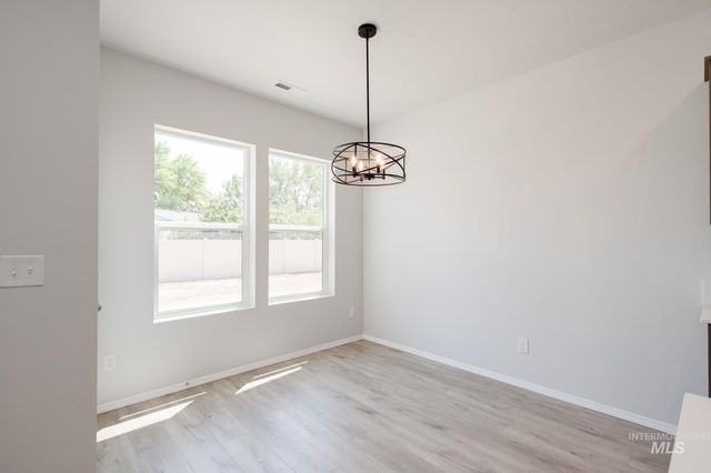 17690 N Boone Peak Ave, Nampa, ID 83687