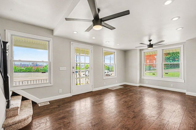 1005 Highway Avenue, Covington, KY 41011