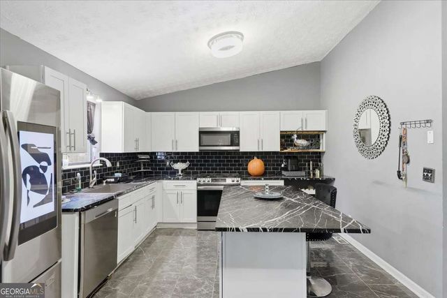 1774 Trail Creek Drive, Lithia Springs, GA 30122