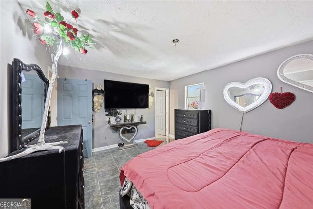 1774 Trail Creek Drive, Lithia Springs, GA 30122