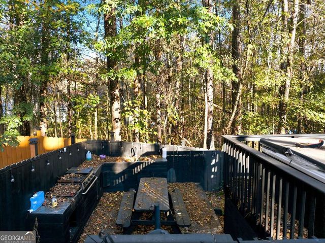 1774 Trail Creek Drive, Lithia Springs, GA 30122