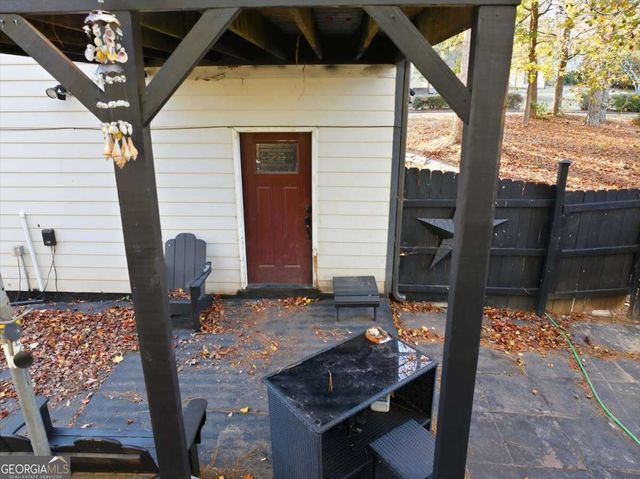 1774 Trail Creek Drive, Lithia Springs, GA 30122