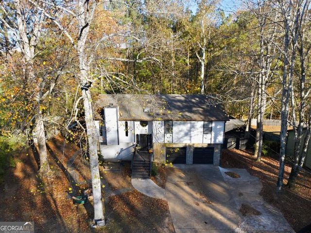 1774 Trail Creek Drive, Lithia Springs, GA 30122