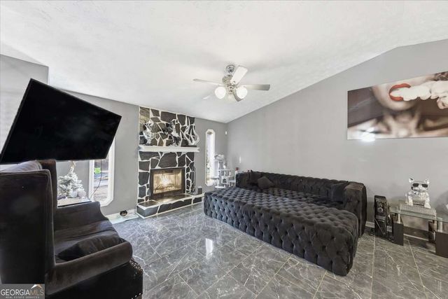 1774 Trail Creek Drive, Lithia Springs, GA 30122