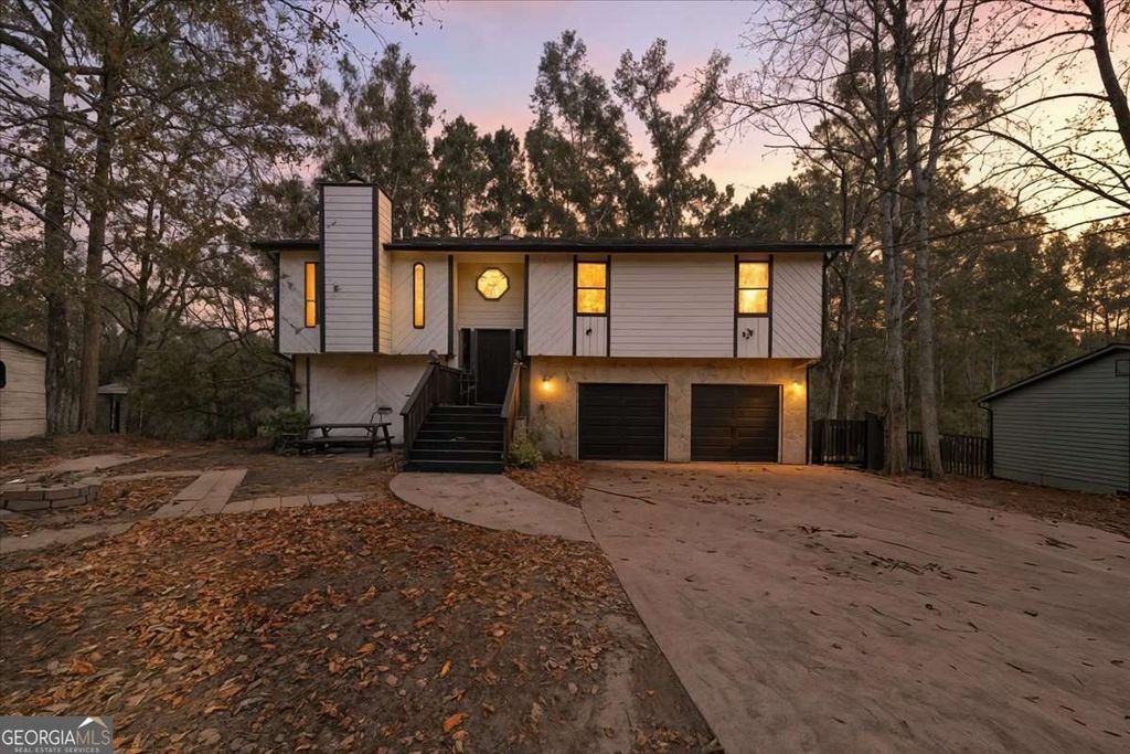 1774 Trail Creek Drive, Lithia Springs, GA 30122