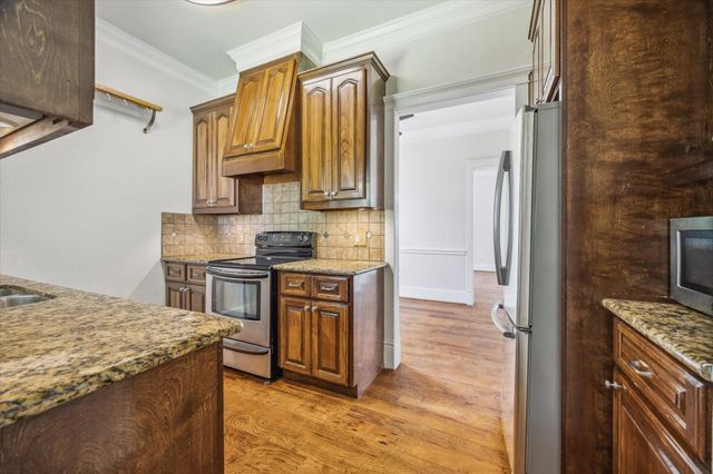 806 Sabine Street, Houston, TX 77007