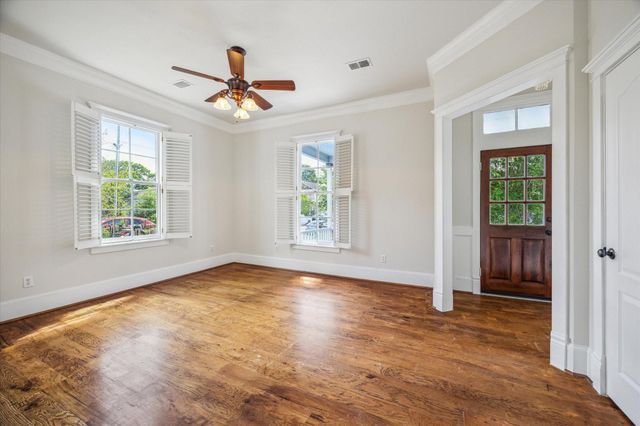806 Sabine Street, Houston, TX 77007