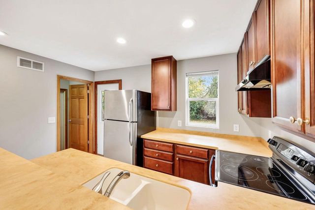 239 Tyler Circle, Madison, WI 53716