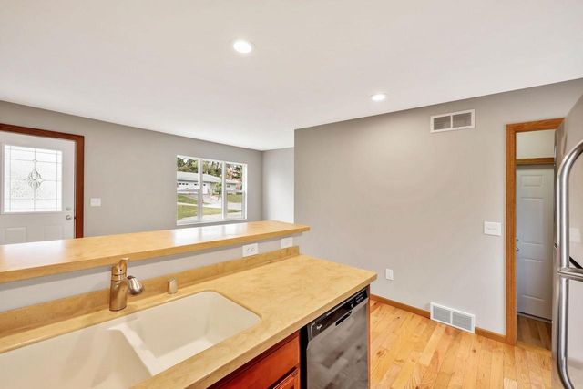 239 Tyler Circle, Madison, WI 53716