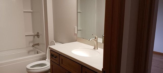 2171 Wallace Lake ROAD, West Bend, WI 53090