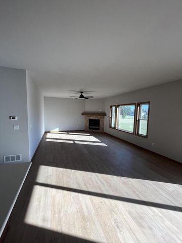 2171 Wallace Lake ROAD, West Bend, WI 53090