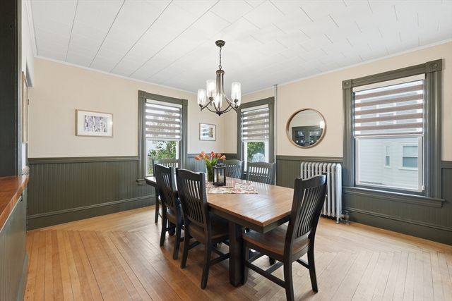 26 Fales St, Worcester, MA 01606