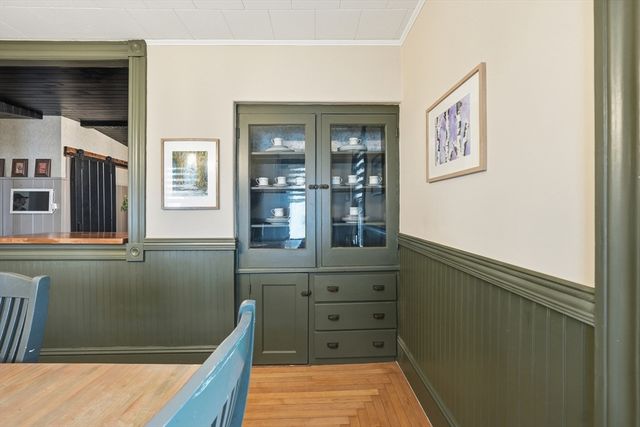 26 Fales St, Worcester, MA 01606