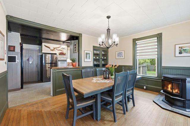 26 Fales St, Worcester, MA 01606