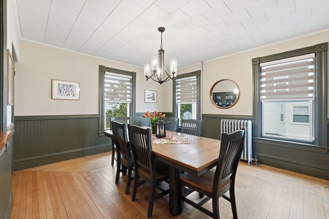 26 Fales St, Worcester, MA 01606