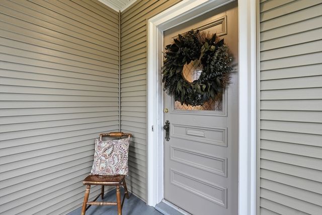 26 Fales St, Worcester, MA 01606