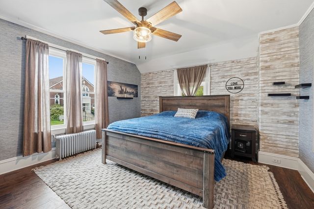 26 Fales St, Worcester, MA 01606