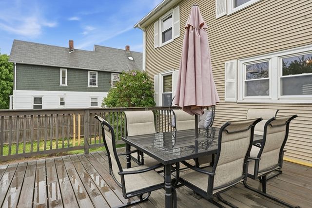 26 Fales St, Worcester, MA 01606