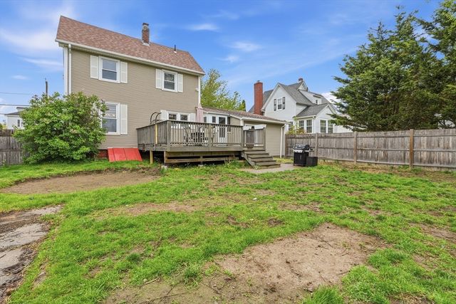 26 Fales St, Worcester, MA 01606
