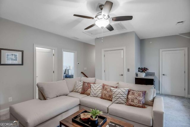 3440 Commander Cove, Suwanee, GA 30024