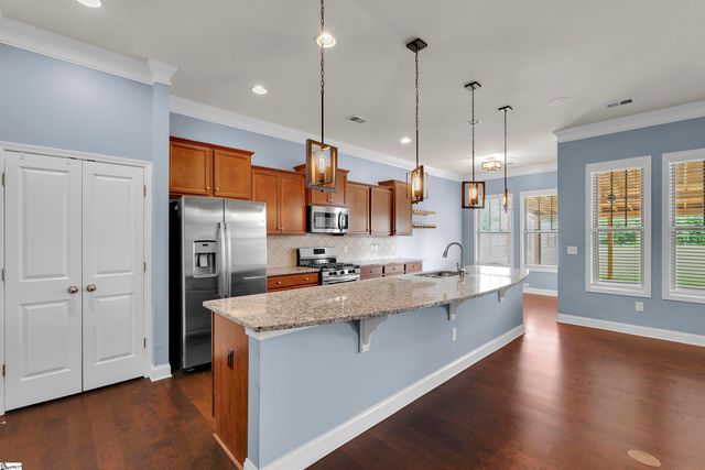472 Bucklebury Road, Greer, SC 29651
