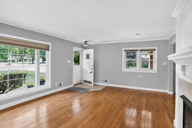 120 Montmorency Road, Rochester Hills, MI 48307
