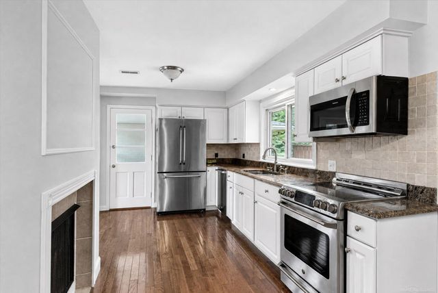 120 Montmorency Road, Rochester Hills, MI 48307