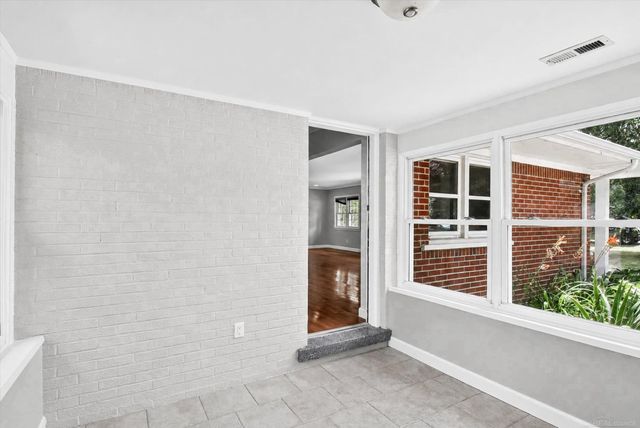 120 Montmorency Road, Rochester Hills, MI 48307