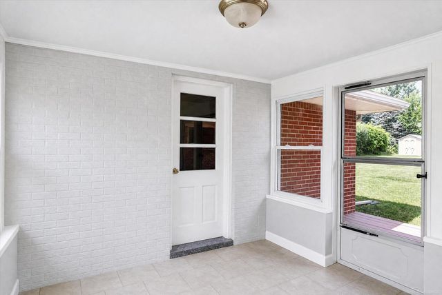 120 Montmorency Road, Rochester Hills, MI 48307