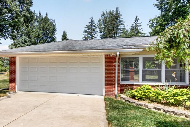 120 Montmorency Road, Rochester Hills, MI 48307