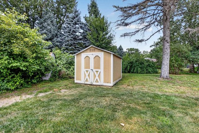 120 Montmorency Road, Rochester Hills, MI 48307