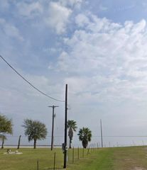 0 Riverside, Palacios, TX 77465