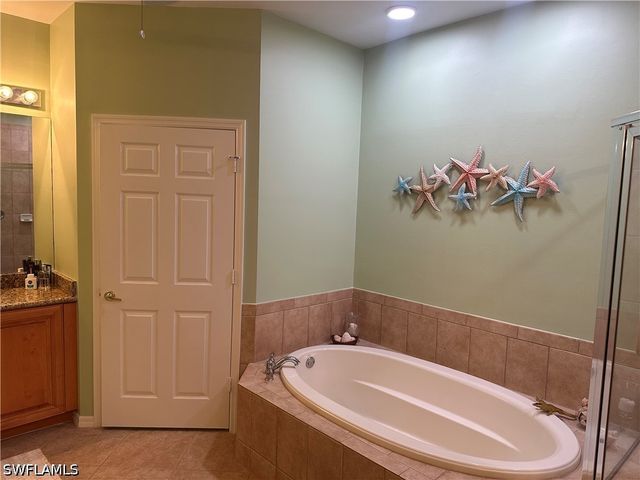 16591 Goldenrod LN 101, Alva, FL 33920