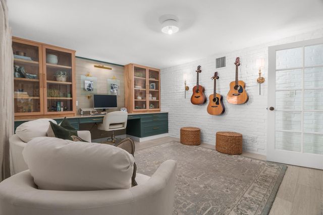 2740 NE 27th Court, Fort Lauderdale, FL 33306