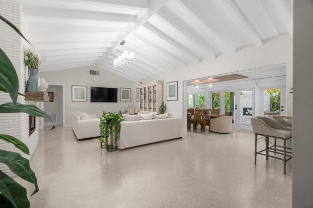 2740 NE 27th Court, Fort Lauderdale, FL 33306