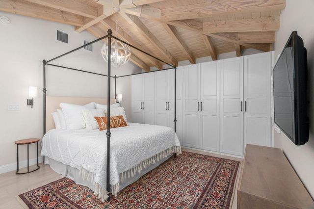 2740 NE 27th Court, Fort Lauderdale, FL 33306