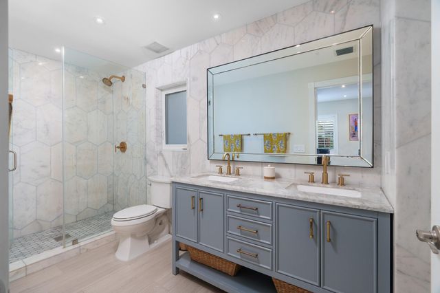 2740 NE 27th Court, Fort Lauderdale, FL 33306