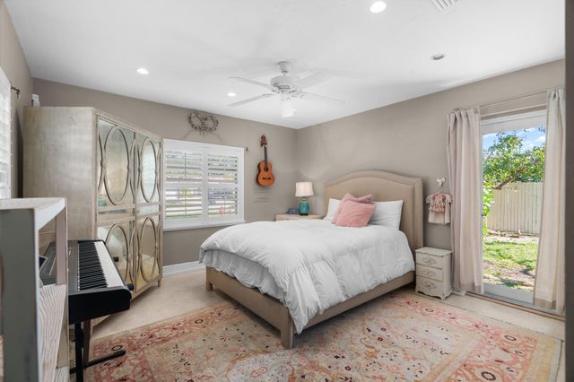 2740 NE 27th Court, Fort Lauderdale, FL 33306