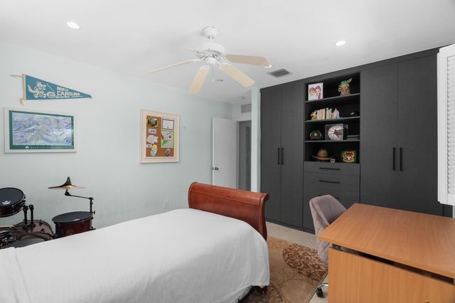 2740 NE 27th Court, Fort Lauderdale, FL 33306