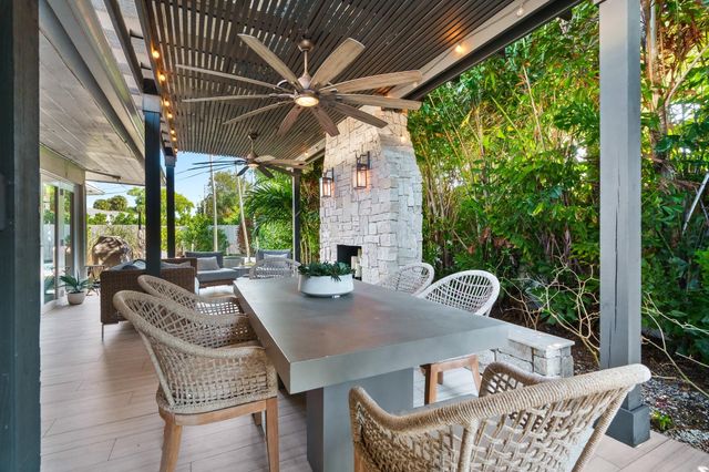 2740 NE 27th Court, Fort Lauderdale, FL 33306