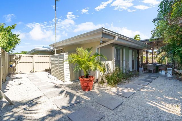 2740 NE 27th Court, Fort Lauderdale, FL 33306