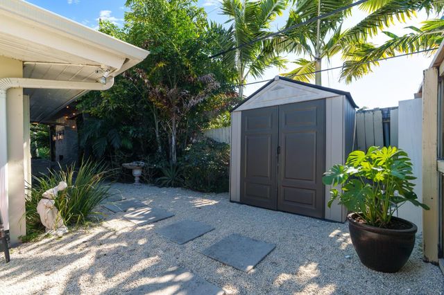 2740 NE 27th Court, Fort Lauderdale, FL 33306