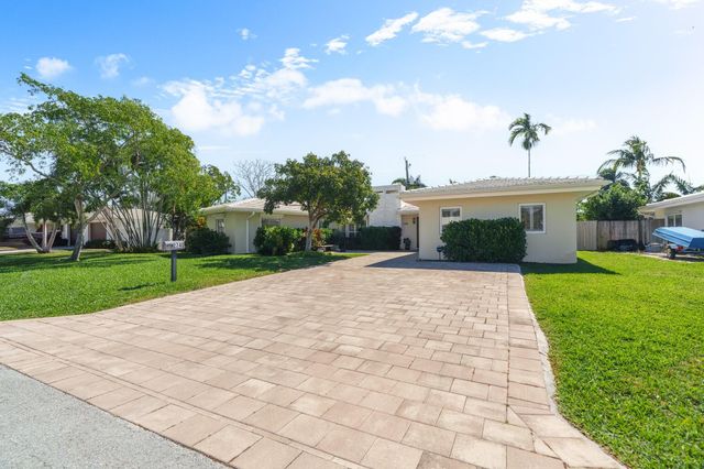 2740 NE 27th Court, Fort Lauderdale, FL 33306