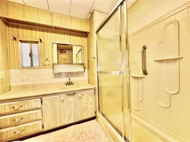 332 N Lyon 105, Hemet, CA 92543