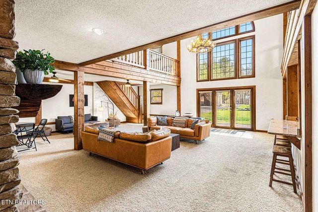 1293 Laurel Lick Rd, Sevierville, TN 37862