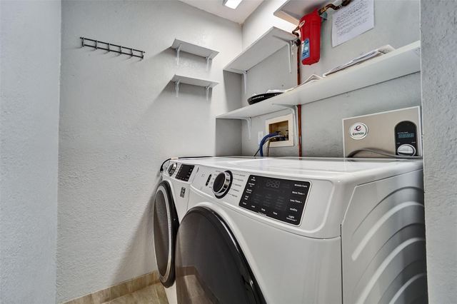 8330 HIGH POINT CIRCLE 6, Port Richey, FL 34668