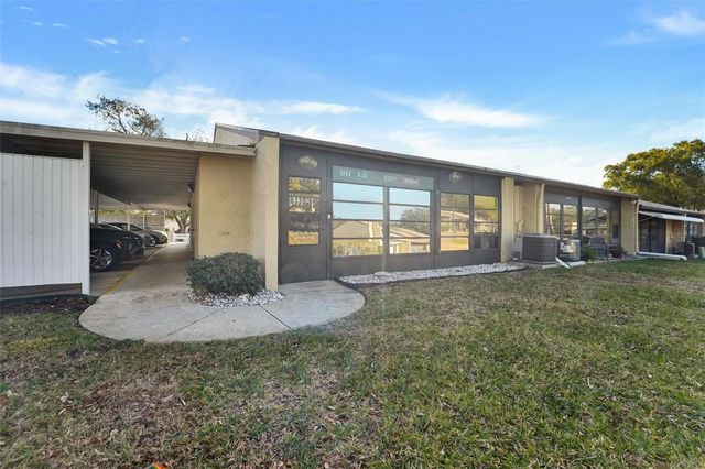 8330 HIGH POINT CIRCLE 6, Port Richey, FL 34668