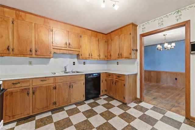 4220 Quince RD, Portsmouth, VA 23703